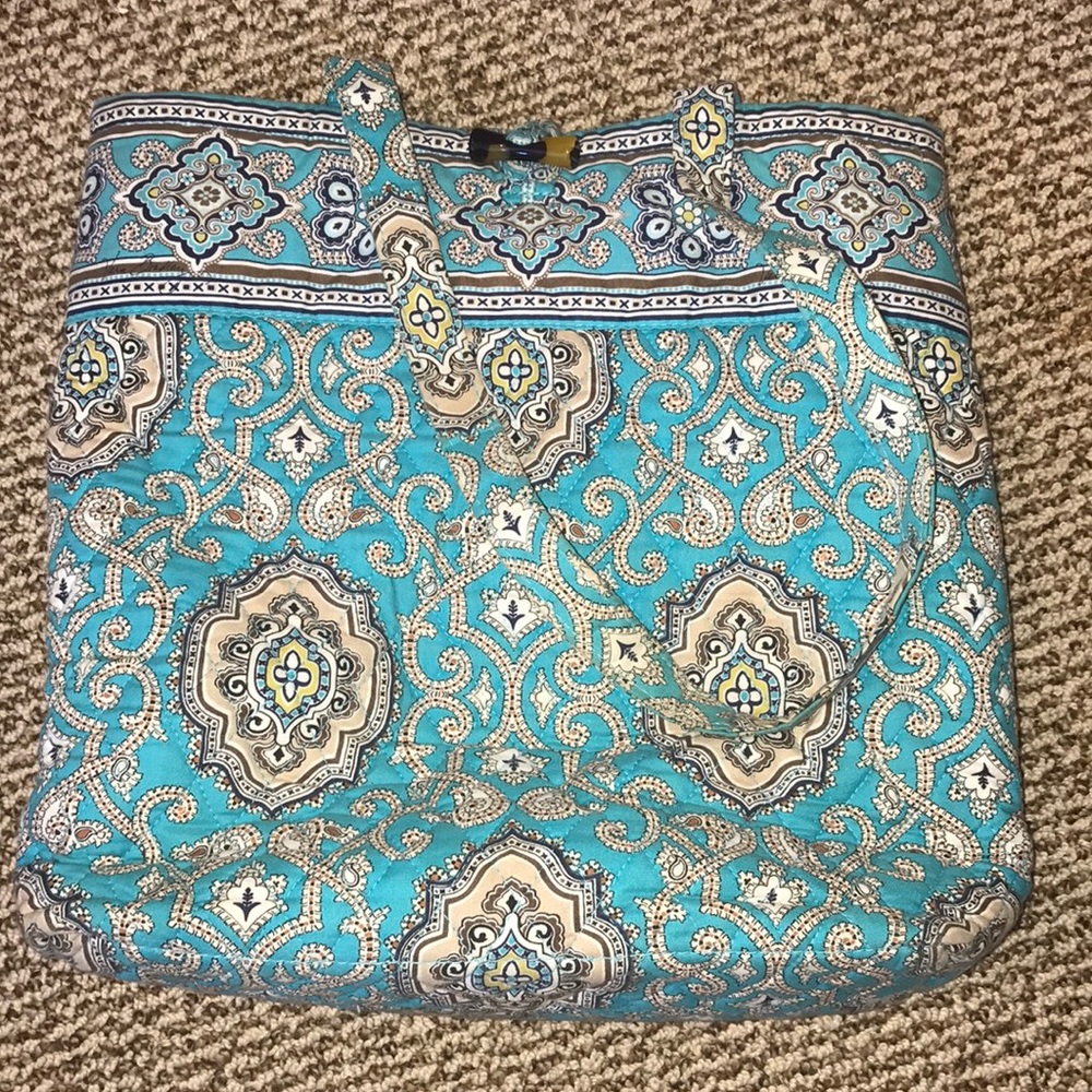 Vera Bradley tote bag!